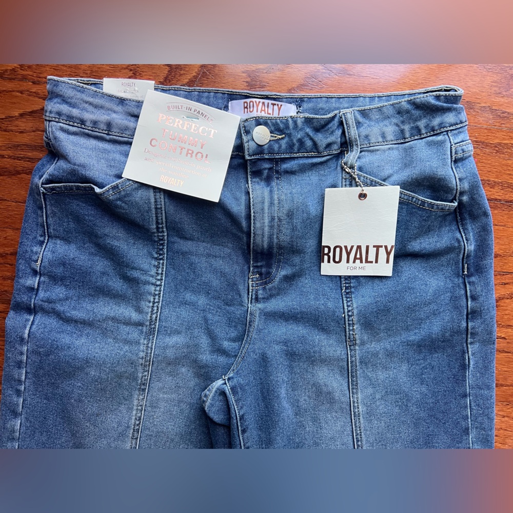 Royalty For Me Medium Blue Barrel Fit Jeans - Picture 2 of 4